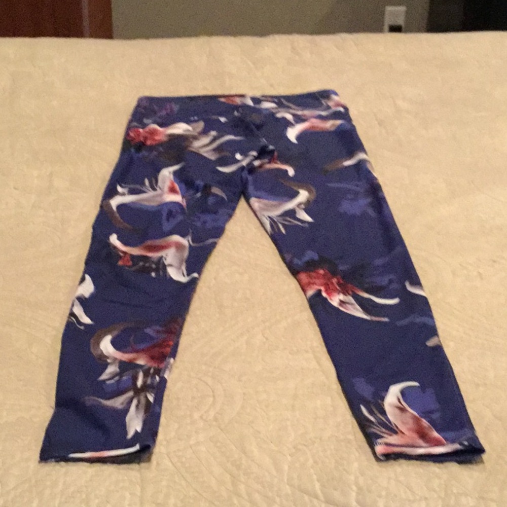 Fabletics - Picture 2 of 3